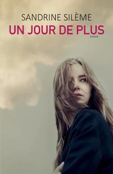 Paperback Un jour de plus [French] Book