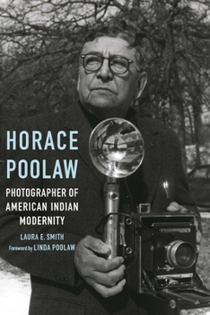 Paperback Horace Poolaw, Photographer of American Indian Modernity Book