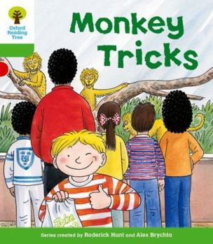 Paperback Oxford Reading Tree: Level 2: Patterned Stories: Monkey Tricks Book