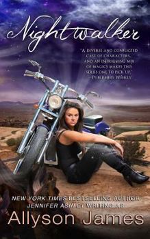 Paperback Nightwalker: Stormwalker Book