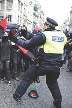 Paperback Revolt: 4e93 Book