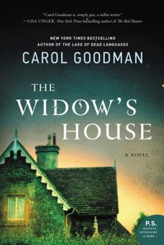 Paperback The Widow's House: An Edgar Award Winner Book