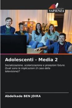 Paperback Adolescenti - Media 2 [Italian] Book