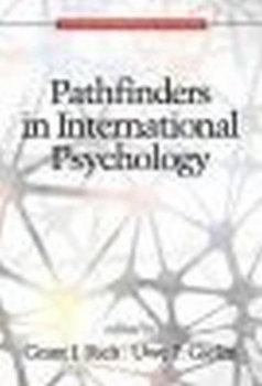 Paperback Pathfinders in International Psychology Book