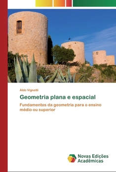 Paperback Geometria plana e espacial [Portuguese] Book