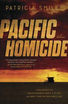Paperback Pacific Homicide: A Mystery Book