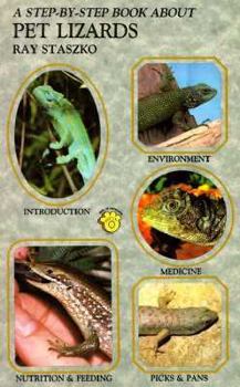 Paperback A Step-By-Step Book about Pet Lizards Book