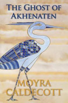 Paperback The Ghost of Akhenaten [Large Print] Book