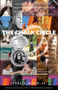 Paperback The Chalk Circle: Intercultural Prizewinning Essays Book