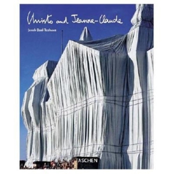 Paperback Christo and Jeanne-Claude Book