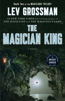 Paperback The Magician King Book