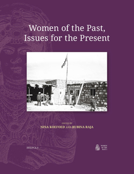 Paperback Women of the Past, Issues for the Present Book