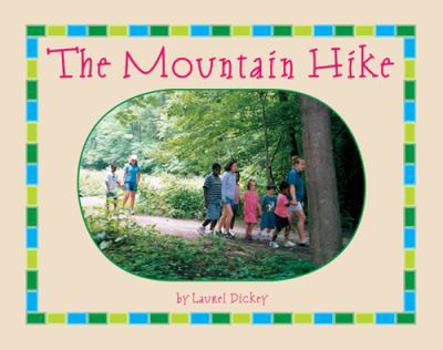 Paperback The Mountain Hike Book