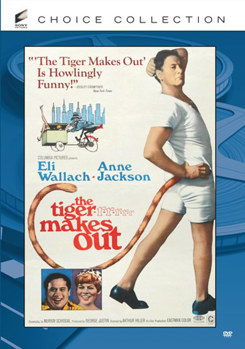 DVD The Tiger Makes Out Book