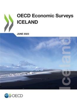 Paperback OECD Economic Surveys: Iceland 2023 Book