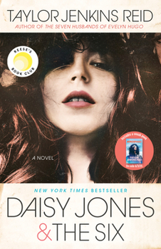 Paperback Daisy Jones & the Six: Reese's Book Club Book
