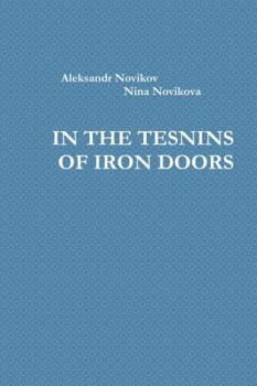 Paperback In the Tesnins of Iron Doors [Russian] Book