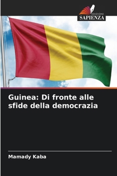 Paperback Guinea: Di fronte alle sfide della democrazia [Italian] Book