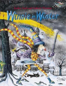 Paperback Winnie in Winter Book