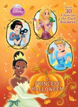 Paperback A Princess Halloween Book