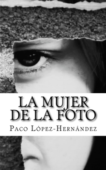 Paperback La mujer de la foto [Spanish] Book