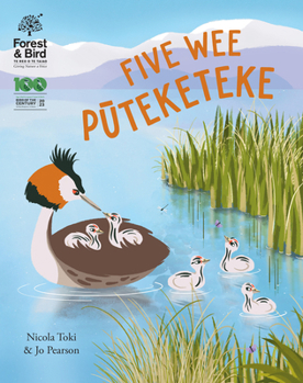 Paperback Five Wee Puteketeke Book