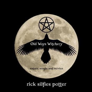 Paperback Old Ways Witchery: Nature, Magic and Service Book