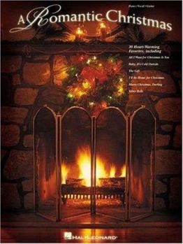 Paperback A Romantic Christmas: 30 Heart-Warming Favorites Book