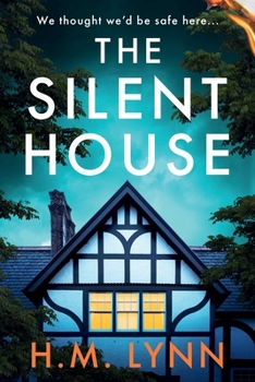 Paperback The Silent House [Large Print] Book