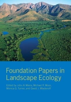 Paperback Foundation Papers in Landscape Ecology Book