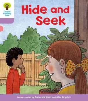 Paperback Oxford Reading Tree: Level 1+: First Sentences: Hide and Seek Book