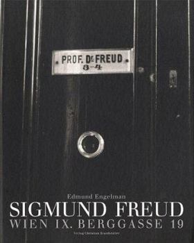 Hardcover Sigmund Freud: Bergstrasse 19, Vienna Book