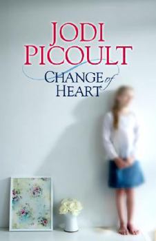 Hardcover Change of Heart [Large Print] Book
