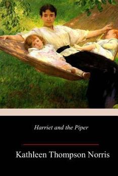 Paperback Harriet and the Piper Book