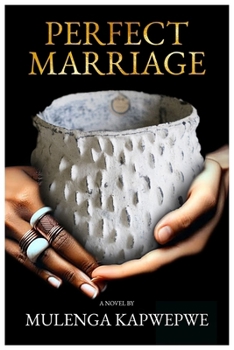 Paperback Perfect Marriage [Large Print] Book
