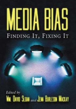 Paperback Media Bias: Finding It, Fixing It Book