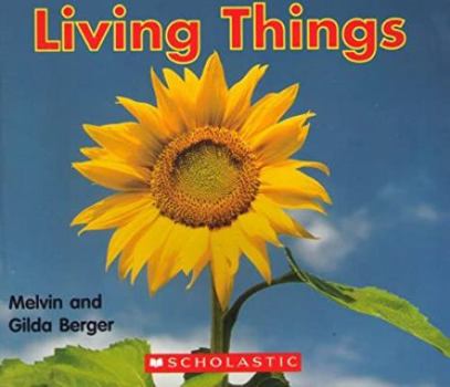 Paperback Living Things Book