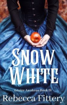 Paperback Snow White: A Retelling of Little Snow White (Istoire Awakens) Book