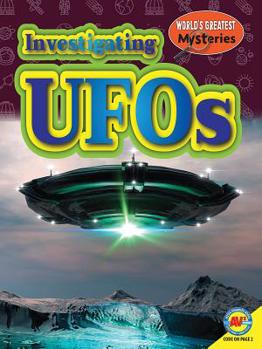 Paperback Investigating UFOs Book