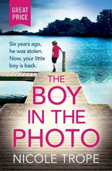 Paperback The Boy in the Photo Book