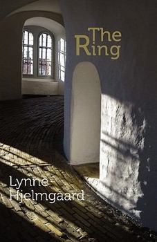 Paperback The Ring Book