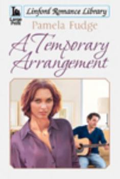 Paperback A Temporary Arrangement [Large Print] Book