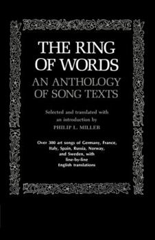 Paperback The Ring of Words: An Anthology of Song Texts Book