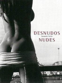Paperback Desnudos / Naked (Spanish Edition) [Spanish] Book