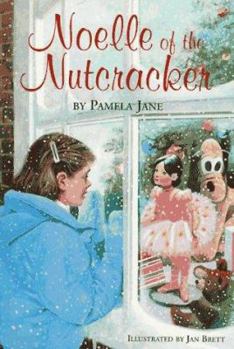 Paperback Noelle of the Nutcracker Book