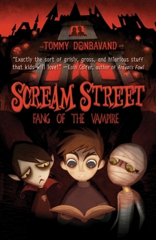 Paperback Scream Street: Fang of the Vampire [With 2 Collectors' Cards and Bookmark] Book