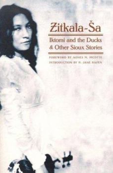 Paperback Iktomi and the Ducks: And Other Sioux Stories Book