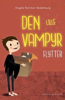 Paperback Den lille vampyr flytter [Danish] Book