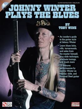 Paperback Johnny Winter Plays the Blues [With CD (Audio)] Book