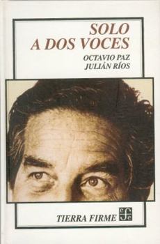 Paperback Solo a DOS Voces [Spanish] Book